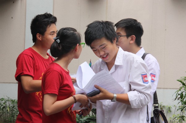 Thủ tướng yêu cầu đổi mới thi phải bảo đảm quyền lợi tối đa cho học sinh